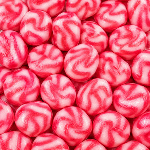 Best Sellers: Strawberry Twist Kisses - 100g - Pick'n'Mix