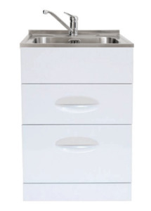 LaundraStudio Max