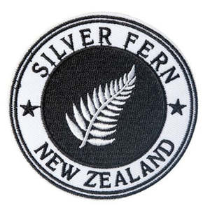Badges: Round Silver Fern Iron On Patch