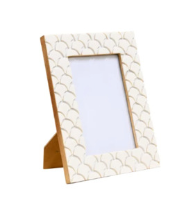 Gift Box Items: Cascade Frame 4*6 - Cream