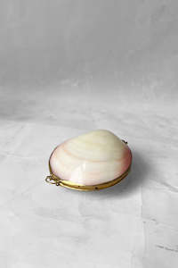 Vintage Clothing - Online: Vintage Shell Jewellery Case