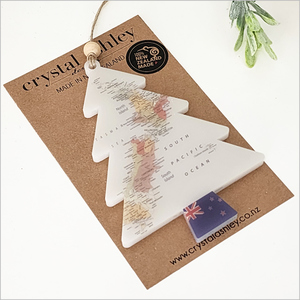 Products: Hanging Ornament Printed : Tree 2 (Vintage NZ) (ont2)Satin Acrylic Ornaments
