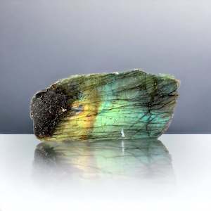 Tumbled Polished Stones: Labradorite Semi Polished 125g