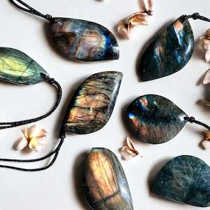 Jewellery: Labradorite Cut Polished Pendants