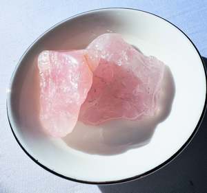 Tumbled Polished Stones: Rose Quartz Slab