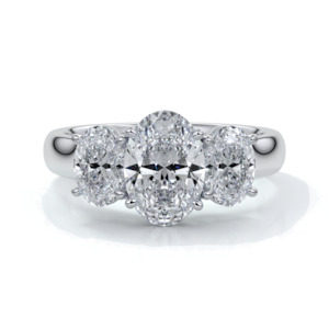 Engagement Rings.atom: Lucida