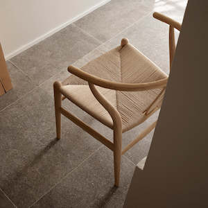 CH24 Wishbone chair
