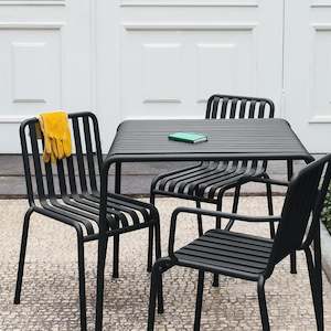 Iii Rooms: Palissade Table Square