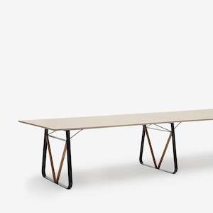 Boardroom: Shift Boardroom Table