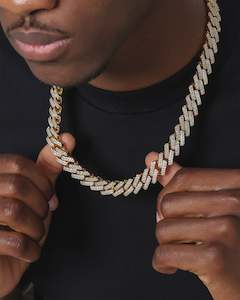 SAINT MORTA INTERLINK NECKLACE 22" ICED GOLD