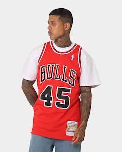 Mitchell & Ness Chicago Bulls Michael Jordan #45 Road '94-'95 Authentic Jersey Red