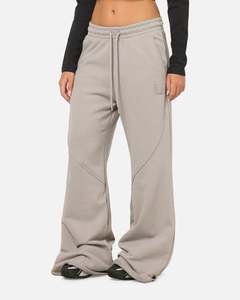 Jordan Bottoms Trackpant: Jordan Women's Jumpman Flight Fleece Flared Pants Enigma Stone