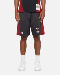 Mens Bottoms Basketball Shorts: Mitchell & Ness Chicago Bulls Millenium Shorts Black/Red