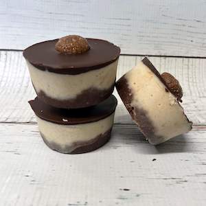 Keto Cups: Salted Caramel Keto Cup