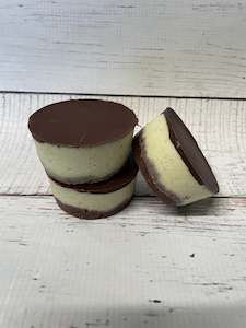 Chocolate Mint Keto Cup