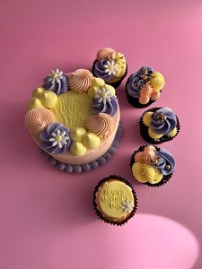 Mother's Day Bento Cake & Cupcakes