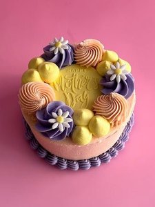 Sweet Treats: Mother's Day Bento Cake!