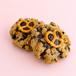 Sweet Treats: Pretzel Dark Chocolate New York Style Cookies