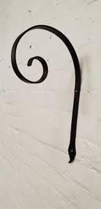 Garden Art: Bracket - Iron Hanging