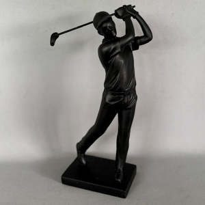 Golf Figurine – Man Swinging Golf Putter