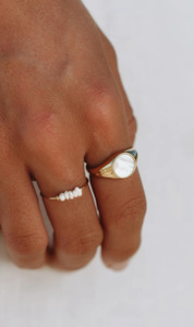 Jewellery: Mother of Pearl Ring