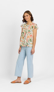 Knewe: Bella Top | Belle