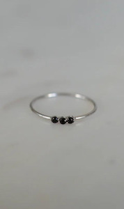 Jewellery: Three Rock Ring Black - Silver
