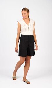 Knewe: Flynn Short | Black