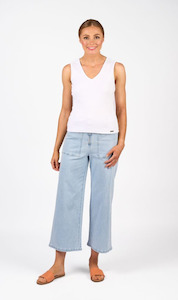 Knewe: Vista Tank | White