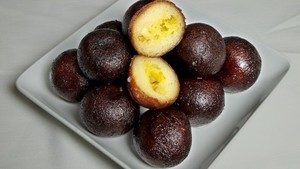 Products: Gulab Jamun - Curry Guru Tweed Street