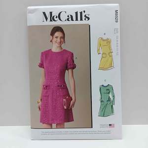 Mccalls Patterns Petite: M8529 Misses Dress with Sleeve Variations