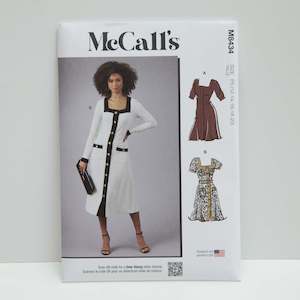 Mccalls Patterns Petite: M8434 Misses Knit Dress