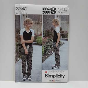 S9561 Boys Tops, Pants and Shorts