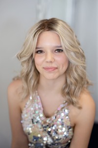 Elle Synthetic Wig: Petite Collection - Custom Hair Co - Hair To Help
