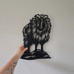 tahr - matt black