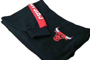 New Era: New Era Oversize Hoodie Chicago Bulls