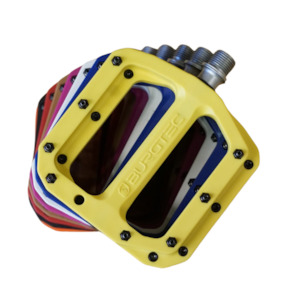 Pedals: Burgtec MK4 Composite Pedal