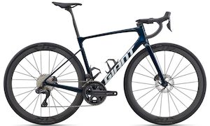 Giant Bicycles: Giant 2026 Defy Advanced Pro 0