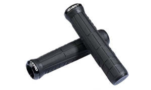 Grips: Giant Swage Lock-On