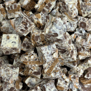 [Snowflake Crisps] Biscoff Pretzel [220g]