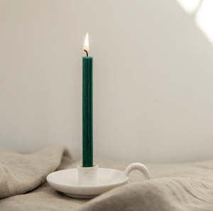 St Eval Candle holder with handle and white speckle