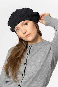 Dinadi Handknit Merino Beret Onxy Grey