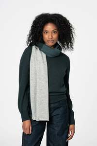 Dinadi Merino Scarf Peacock Blocked