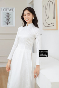 Elegant White Brocade Bridal Ao Dai with Pearl Accents