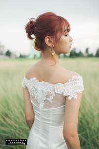 High Neck: 7-Piece Satin Wedding Dress with 3D Flower Lace Chest