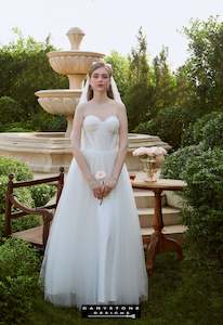 Sweetheart: Romantic Strapless Wedding Dress with Satin and Embossed Lace