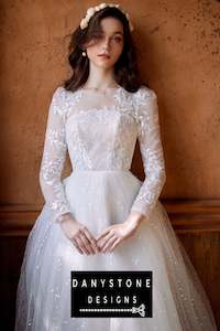 Scoop Neck Wedding Dresses: Cinderella Puffy Wedding Dress with Leaf Motifs and 3D Flowers