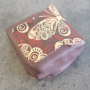 Products: Manuka Honey - Dangerous Chocolate