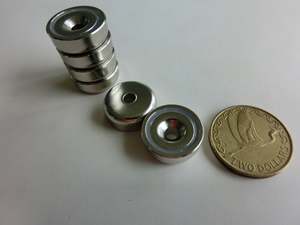 Magnets With Holes: 20mm Dia x 7.2mm Pot Magnets  |  Pack of 6