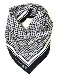 Frontpage: THE HUNTER